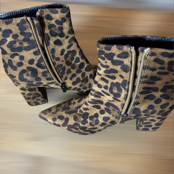 Public Desire Empire Pointed Ankle Boots Brown Black Leopard Western Print Sz 6 - Picture 8 of 9
